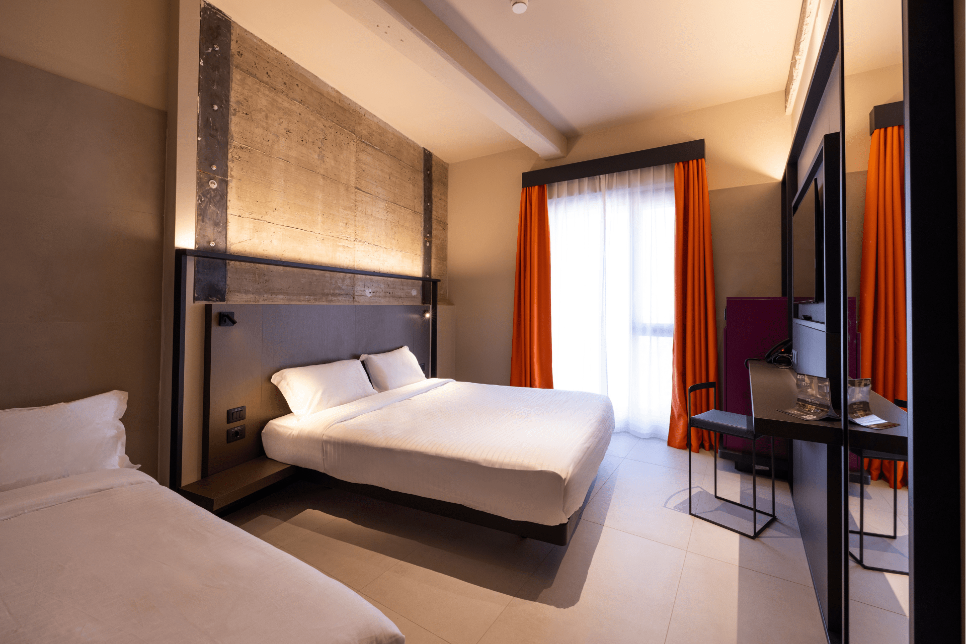 Camera Tripla - Joy124 Hotel Milano